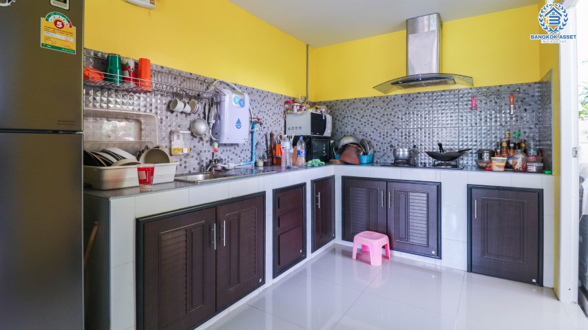 *****บ้านแฝดมือสองนนทบุรี ม.เพอร์เฟคพาร์ค บางบัวทอง จากแบรนด์ Property Perfect เนื้อที่ 36.70 ตร.ว. ฟังก์ชัน 3 ห้องนอน 2 ห้องน้ำ ต่อเติมครบครัน พร้อมอยู่ โดดเด่น มีสไตล์เป็นของตัวเอง ใกล้รถไฟฟ้าสายสีม่วง "สถานีคลองบางไผ่" และทางด่วนกาญจนาภิเษก